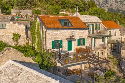 Authentic Villa Adrion