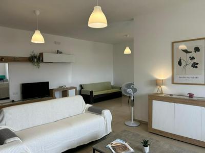 Centrally located, maisonette 2