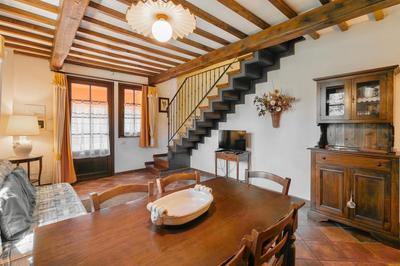 ISA-Holiday-Home with swimming-pool in San Gimignano, apartments with air conditioning and private outdoor area