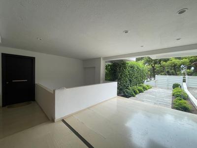 Kavouri Retreat, Only pines hide the sea