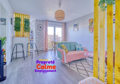 Urban Escape - Design Vibrant & Terrasse intime à 3 min du Parc des Coquibus - Proche ORLY