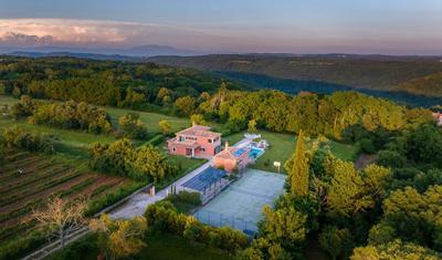 Villa Village by Villsy - with heated pool, spa, private tennis court, golf court, basketball court and playroom