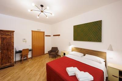 Dante 2 Rooms Apartment Super Central next metro By HouseinNaples