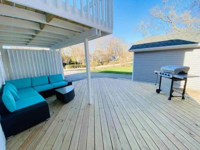Downtown Barrington, 2 decks