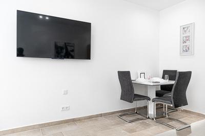 Cheerful Studio Vienna Favoriten near U1 Reumannplatz