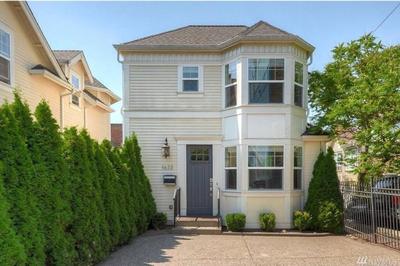 Adorable Cozy House with Compact Parking and Loft!