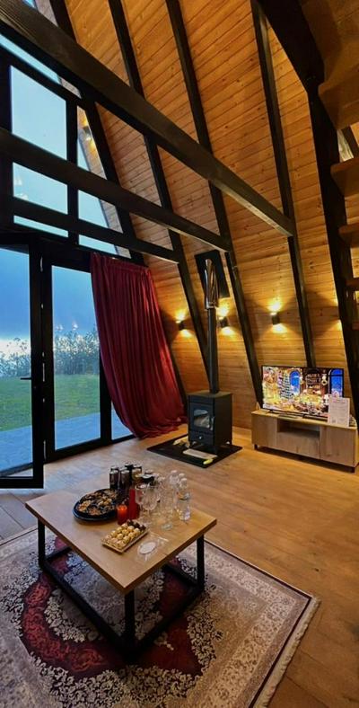 Vila Alpine Arlon Gjinar