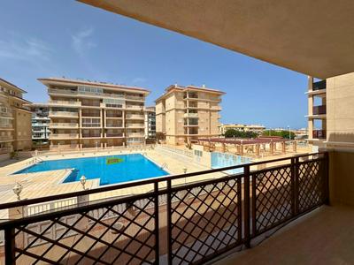 Ciprés 4: Apartamento en urbanización con piscina