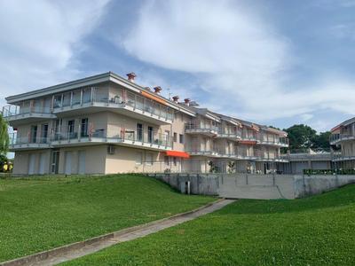 Seeblickwohnung Sirmione - Fronte Lago mit Privatsteg