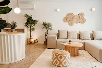 Designer Luxury Apartment, 2 Beds, Prime Location