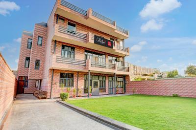 Hotel O Gupta residency