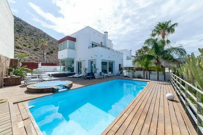 Villa Lux