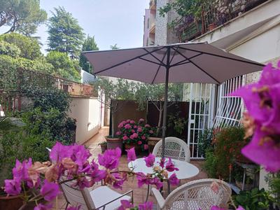 Garden house