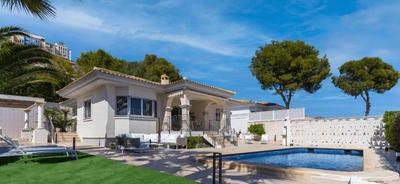 Magnificent villa with private pool -Golf Bonalba!