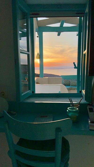 Summer Breeze Suite with Sea Views in loulis Kea!