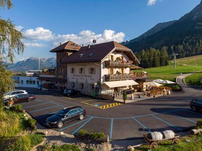 Bar-Restaurant-Pizzeria Antermont B&B