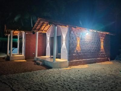 Sun Klssed Gokarna Beachside
