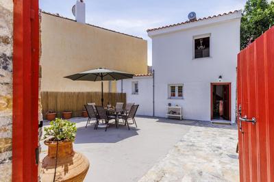 Avli - Skopelos Town