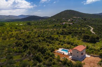 New Luxury Villa with heated Pool, Marina-Trogir