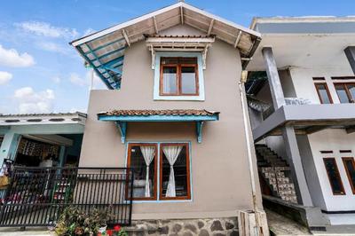 OYO Homes 91006 Eco Tourism Desa Cibodas Areng 5 Syariah