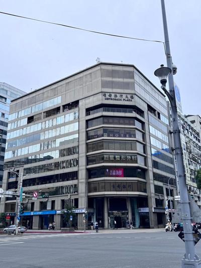 Meworld Hotel - Daan