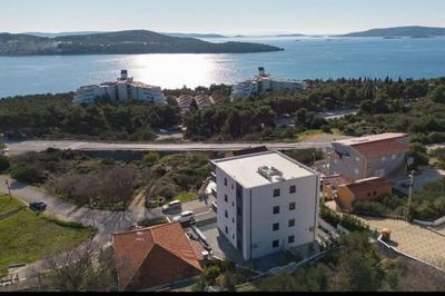 Sky high Sea view lux apartment