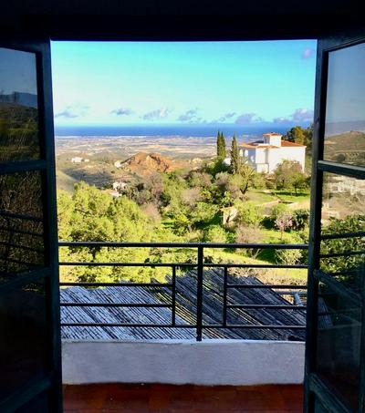 Cortijo de la Fuente con vistas impresionantes, piscina privada y playas a 20 minutos