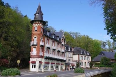 BRIT HOTEL & SPA Le Roc au Chien