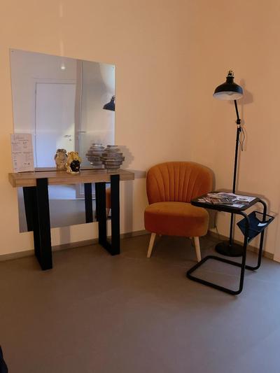 Delia’s Apartments