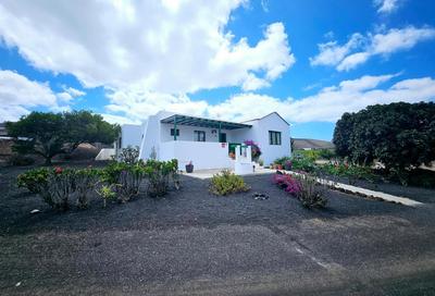 Casa de La Huerta by Villalize