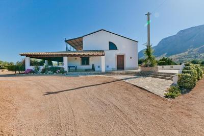 Villa Tenute Aversa mit Privatpool
