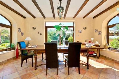 Ferienhaus in Castelvetrano mit Gepflegtem Garten