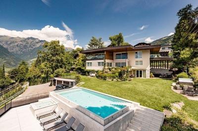 Luxuriöses Panorama Chalet Garten-Apartment mit Traumpanorama, Weinkeller, Sauna, exklusives Interie