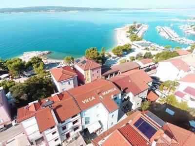 Villa Marica mit 10 einzelnen Studios direkt am Strand von Crikvenica
