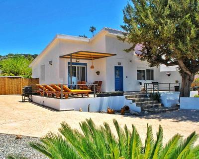 Alexandra's Sea Front Villa