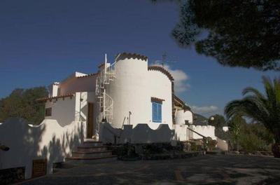 Villa Noir In Vulcanello