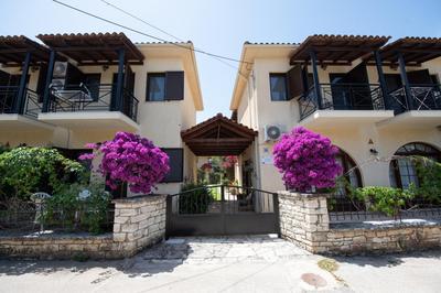 Raptis Aparthotel Sivota