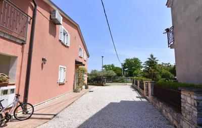 Appartement in Đuba mit Privater Terrasse