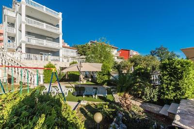 Appartement mit privater Terrasse und Meerblick