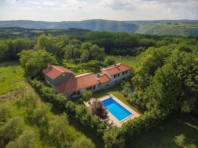 Gemütliches Ferienhaus In Ružići Mit Offenem Kamin