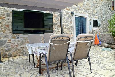 Ferienhaus In Dobropoljana Mit Privatem Pool