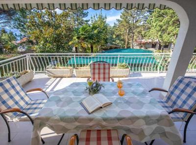 Apartments Villa Mirna