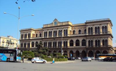 Anthony Apartments Central Station