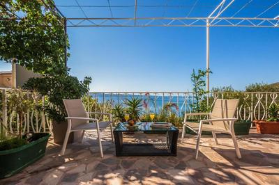 Große Wohnung In Omis Mit Terrasse Und Meerblick