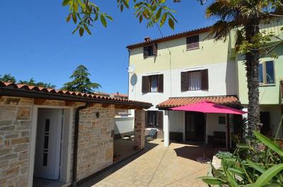 Ferienhaus in Bale mit privatem Parkplatz
