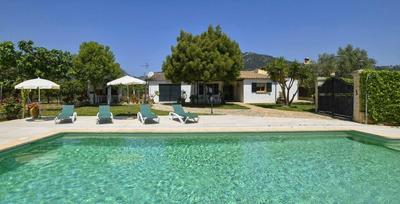 Gemütliches Ferienhaus in Selva mit Privatem Pool