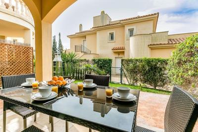 Ferienhaus mit Dachterrasse und Meerblick - a88448