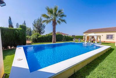 Casa De Noa in La Puebla De Cazalla mit Pool
