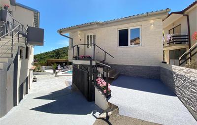 Gorgeous Home In Rukavac With Wifi