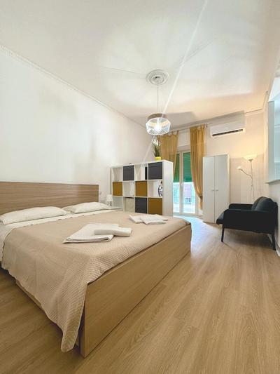 Dante Apartment